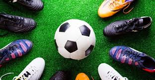 The Differences Between Indoor And Outdoor Soccer Boots